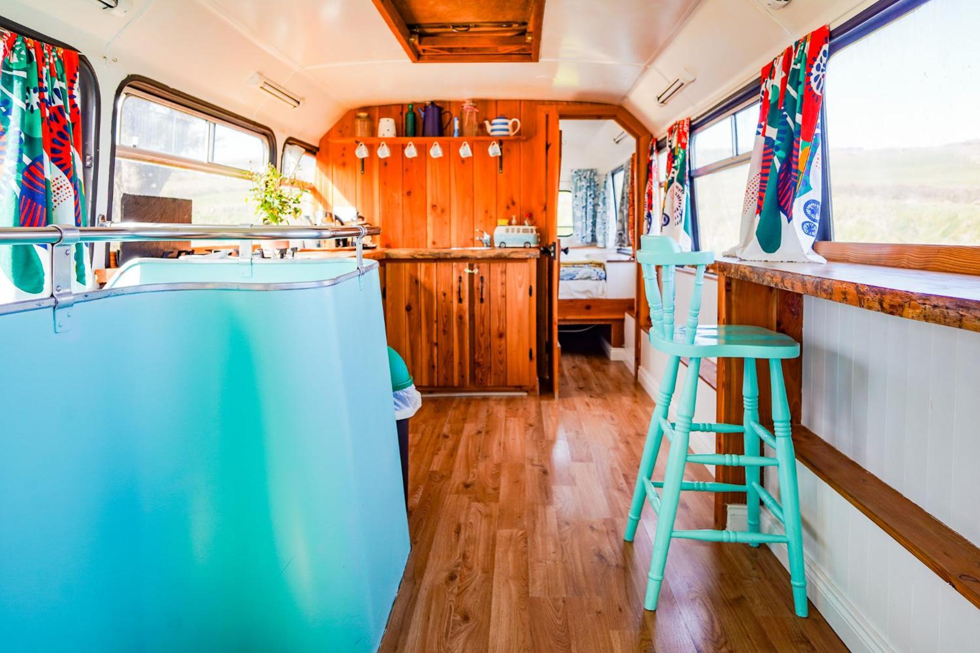 Double Decker Bus At Valentia Island Escape Otel Chapeltown Dış mekan fotoğraf